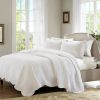 Full/Queen size 3-Piece Reversible Scalloped Edges Microfiber Quilt Set in White